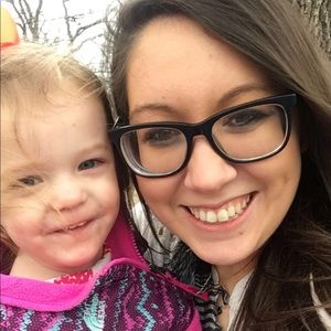 Meet your Posher, Halie